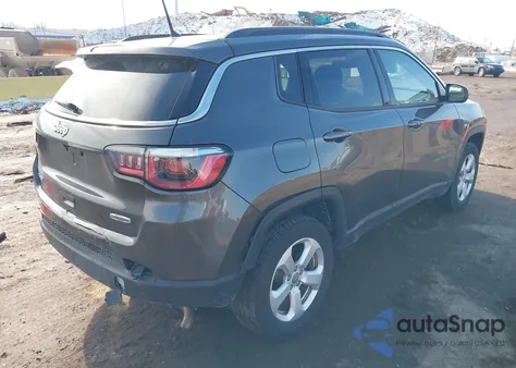 2018 Jeep Compass Latitude 4X4 z USA, uszkodzony, nr VIN 3C4NJDBBXJT485129